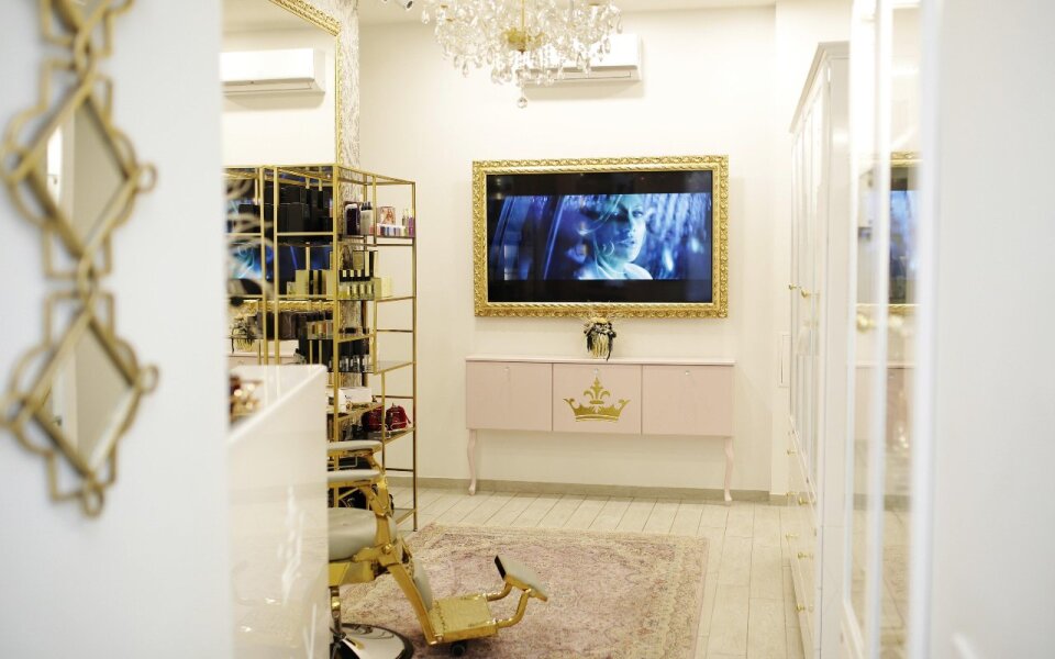 LAURENA KURT STUDIO ACADEMY SHOP